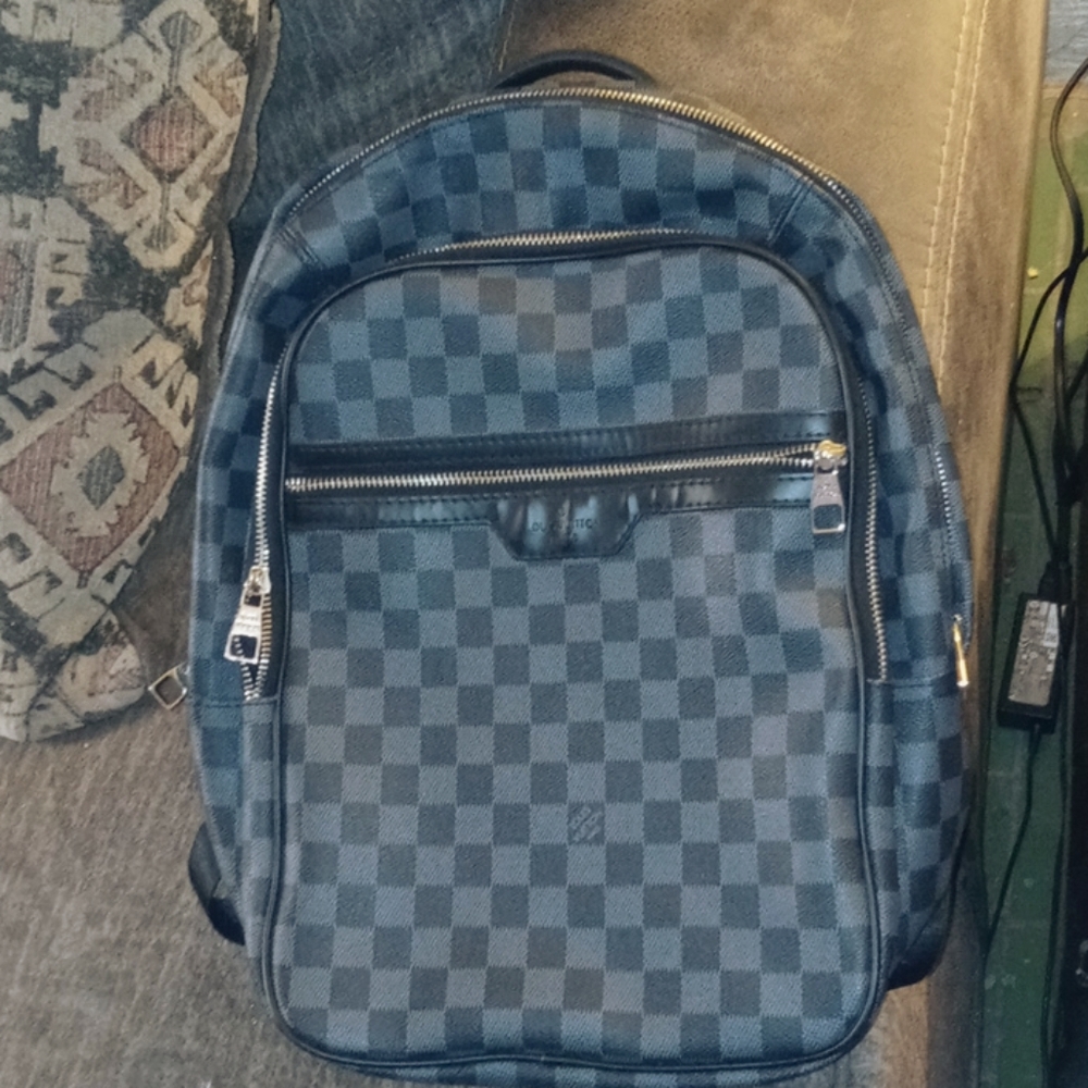 Louie Vitton MICHAEL BACKPACK